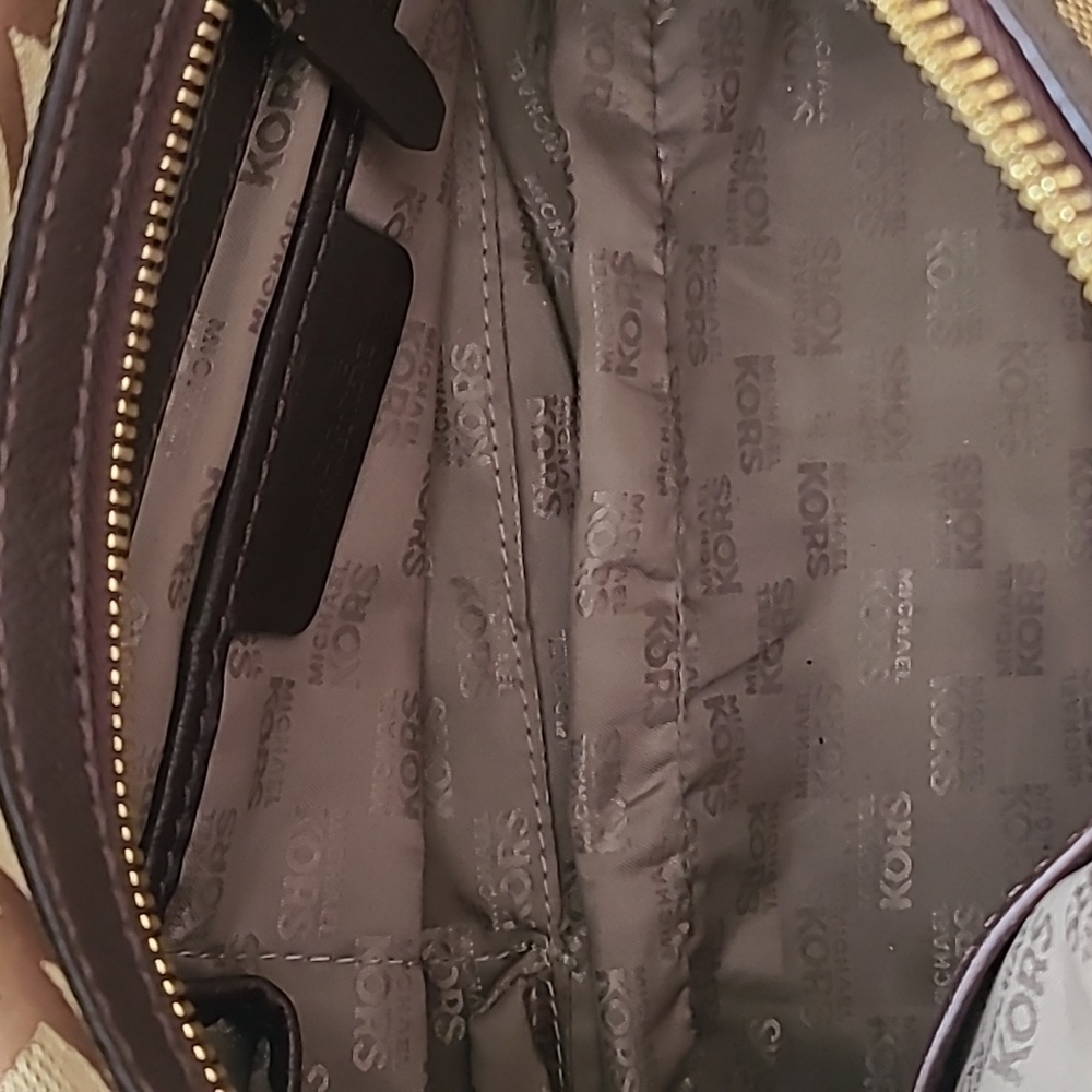 Michael Kors Monogram Bag - Picture 14 of 16